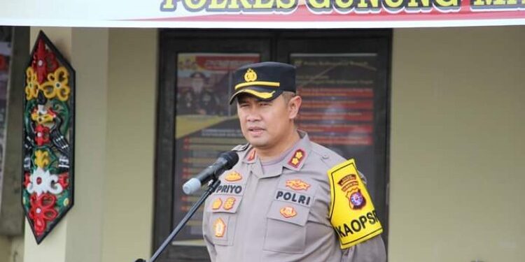 FOTO: MATAKALTENG - Kapolres Gumas, AKBP Theodorus Priyo Santosa.