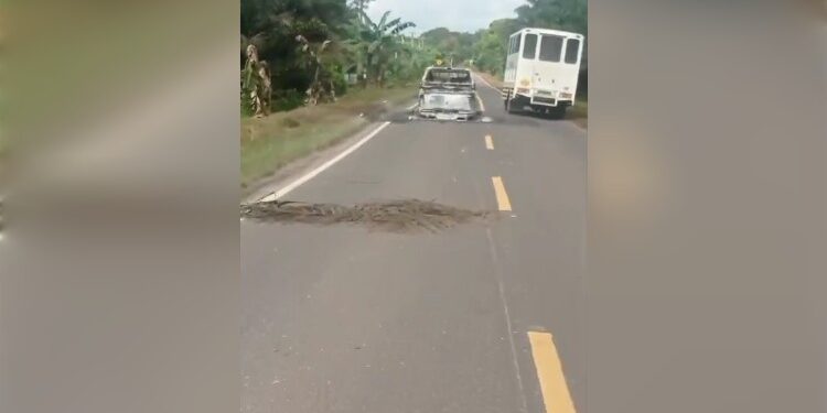FOTO: IST/MATA KALTENG - Mobil yang terbakar di KM 27, Jalan Jenderal Sudirman, Kecamatan MB Ketapang.