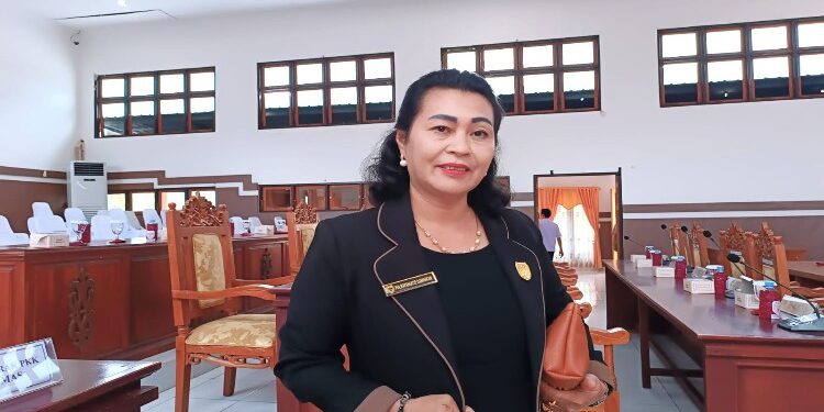 FOTO: MATAKALTENG - Anggota DPRD Kabupaten Gumas, Rayaniatie Djangkan.