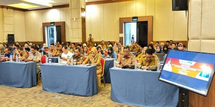 FOTO: PROKOM SERUYAN/MATA KALTENG - Suasana saat kegiatan Asistensi Pendampingan Penyusunan Sistem SAKIP tahun 2024 dan Lkj Instansi Pemerintah tahun 2023 Kabupaten Seruyan di Meeting Room Hotel Luwansa Palangka Raya.