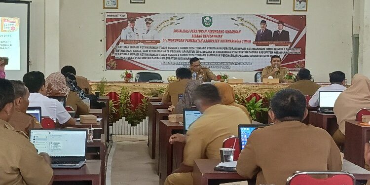 FOTO: DEVIANA/MATAKALTENG - Sosialisasi hari dan jam kerja ASN, Senin 26 Februari 2024.