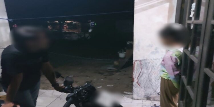 FOTO: IST/MATAKALTENG - KA saat meminta maaf kepada BA.