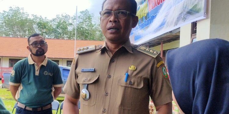 FOTO: MATAKALTENG - Camat Telawang, Deddy Jauhari.