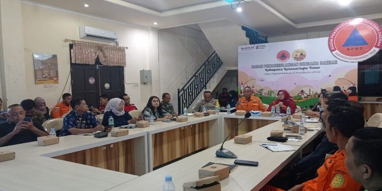 FOTO: DEVIANA/MATAKALTENG - Rapat perpanjangan status siaga tanggap darurat, Jumat 8 Maret 2024.