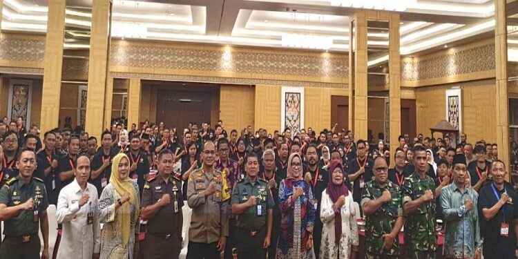 FOTO: MATAKALTENG - Kegiatan Sosialisasi dan Diseminasi Pembinaan Kesadaran Bela Negara Lingkup Pekerjaan di Kota Palangka Raya.