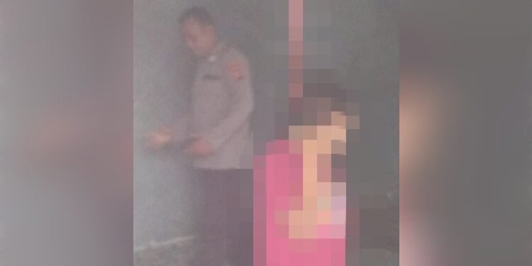 FOTO: IST/MATAKALTENG - Korban gantung diri di Desa Cempaga Hulu, Kabupaten Kotim, Kalimantan Tengah. Rabu, 13 Maret 2024.