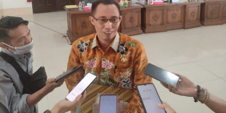 FOTO: MATAKALTENG - Ketua Komisi I DPRD Barsel, Jarliansyah.