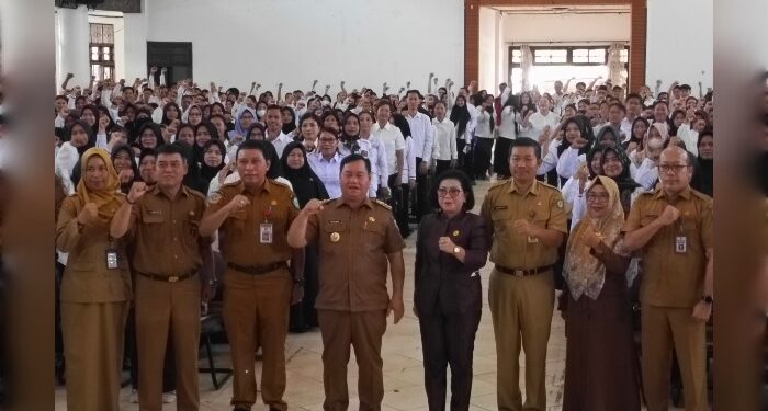 FOTO: DOK DEVIANA/MATAKALTENG - Bupati Kotim Halikinnor bersama ASN di Kotim, belum lama ini.