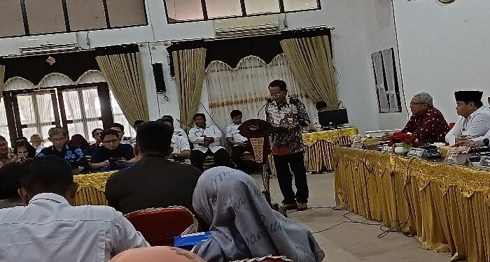 FOTO: DEVIANA/MATAKALTENG - Plt Kepala BPKP Perwakilan Kalteng Hanggara Atmana saat sambutan di Musrenbang RKPD Kotim, Rabu 20 Maret 2024.
