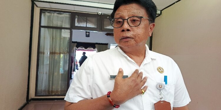 Kepala Disnakertrans Kotim, Johny Tangkere.