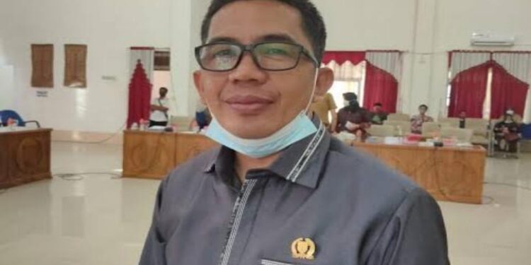 Anggota DPRD Barsel, Ideham.