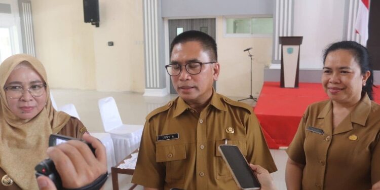 Sekda Pulang Pisau, Tony Harisinta.