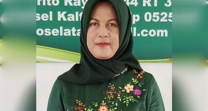 FOTO: MATAKALTENG - Hj. Enung Irawati.