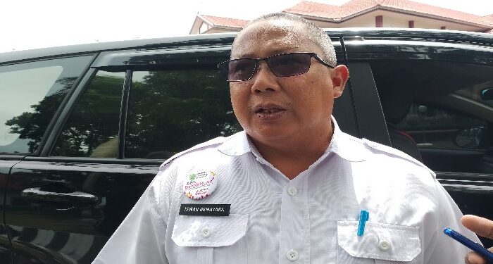 FOTO: MATAKALTENG - Kepala Dinas Koperasi UKM dan Perdagangan Sukamara, Iswan Gemayana.