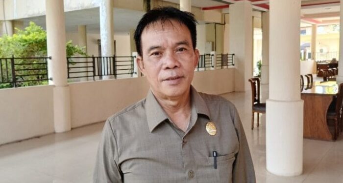 FOTO: MATAKALTENG - Hermanes SE Ketua Komisi III DPRD Barsel.
