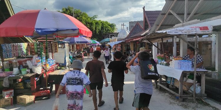 FOTO: IST/MATAKALTENG - Suasana Ziarah Paskah di area Pemakaman Kristen Km 2,5 Palangka Raya.
