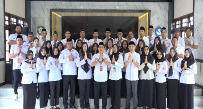 FOTO: IST/MATA KALTENG - Segenap keluarga besar Dinas Pendidikan Kotim.
