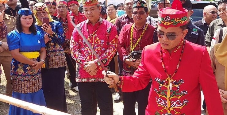 Ketua DAD Kalteng, Agustiar Sabran