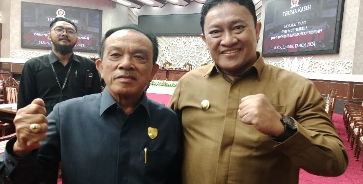 Edy Pratowo dan Abdul Razak usai menghadiri Rapat Paripurna, di DPRD Kalteng.