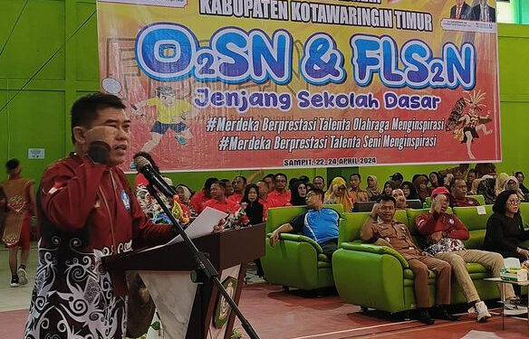 FOTO: Kepala Disdik Kotim M Irfansyah saat membuka kegiatan O2SN dan FLS2N tingkat kabupaten belum lama ini.