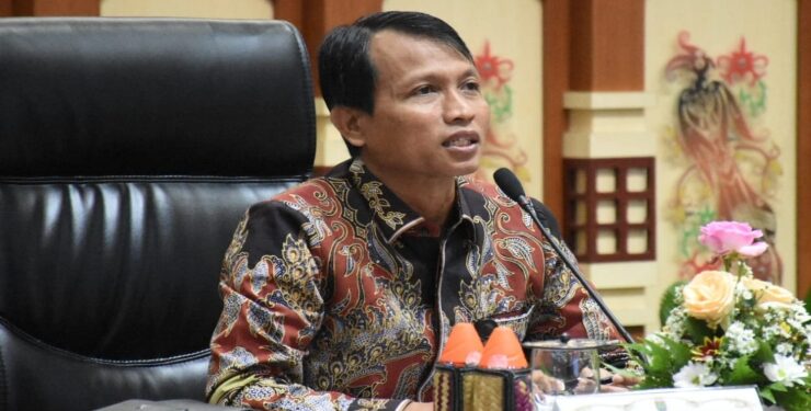 Direktur Koordinasi dan Supervisi Wilayah III KPK RI, Bahtiar Ujang Purnama.