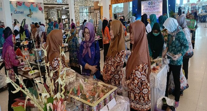 FOTO : DEVIANA/MATAKALTENG - Lomba memasak pada FBHH Kotim 2024, Rabu 24 April 2024.