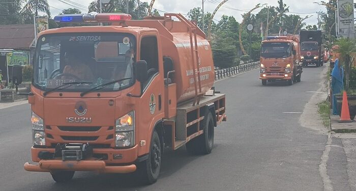 FOTO : DEVIANA/MATAKALTENG - Memperingati HKB, sirine serentak dibunyikan di gerbang TNM, Jumat 26 April 2024.