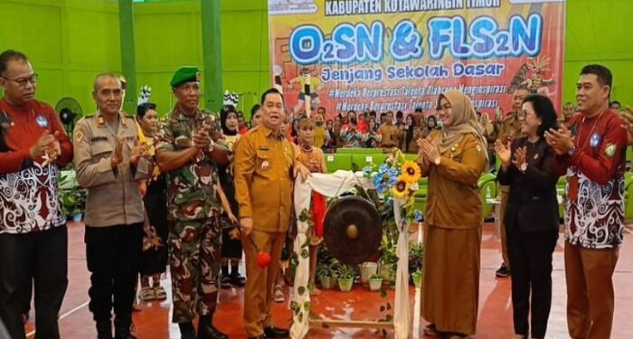 Foto:DISDIK/MATA KALTENG - Pembukaan O2SN dan FLS2N jenjang SD di Kotim belum lama ini.