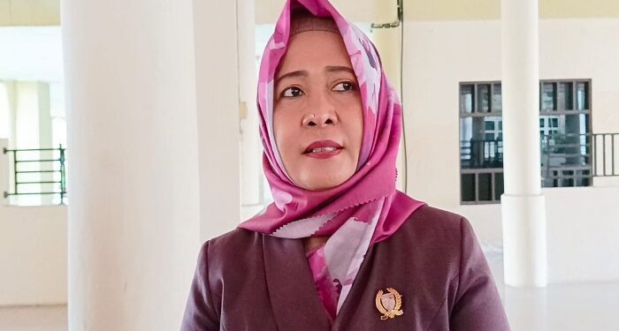 Foto: MATAKALTENG - Wakil Ketua I DPRD Barsel,  Hj Nyimas Artika.