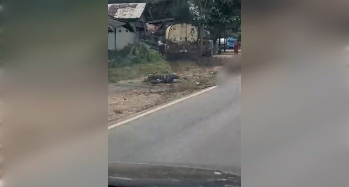 FOTO: IST/MATA KALTENG- nampak kecelakaan yang terjadi di KM 59 Jalan Jenderal Sudirman Kecamatan Telawang Kotim, yang menyebabkan seorang Pengendara motor tewas di tempat. Jumat, 3 Mei 2024.
