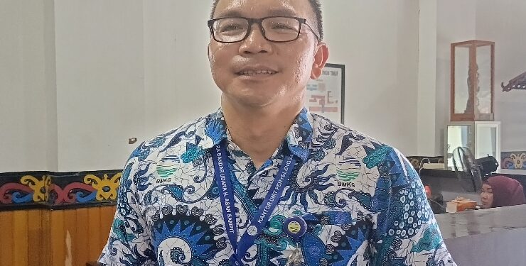 Pelaksana tugas Kepala BMKG Stasiun Meteorologi H Asan Kotawaringin Timur Mulyono Leo Nardo.