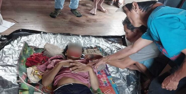 FOTO : HUMAS POLRES GUMAS/MATA KALTENG - Suasana rumah duka saat jasad korban disemayamkan, di Desa Harowu, Kecamatan Miri Manasa, Kamis, 2 Mei 2024.