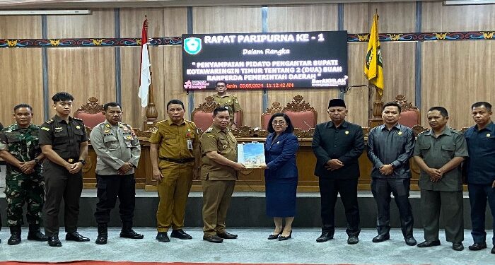 Foto: DIAN/MATA KALTENG - Penyerahan rancangan peraturan daerah tentang penyelenggaraan kabupaten layak anak, 6 Mei 2024.