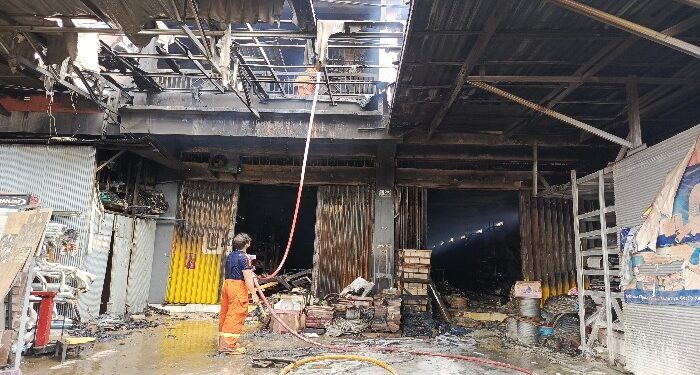FOTO : DEVIANA/MATAKALTENG - Kondisi terkini ruko yang terbakar, Rabu 8 Mei 2024.