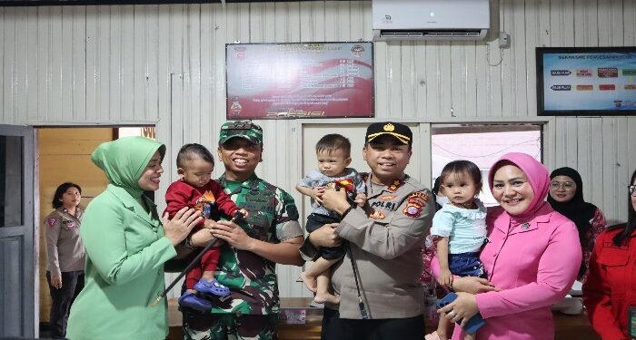 Foto: MATAKALTENG- Polres Barsel Gelar Gebyar Posyandu Presisi di halaman Mako Polres jalan Tugu Kota Buntok.