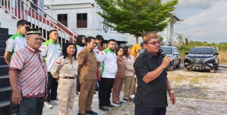 FOTO : OLIVIA/MATAKALTENG - Kegiatan latihan pemantapan dan sosialisasi bela negara bagi calon anggota Pasukan Pengibar Bendera Pusaka (Paskibraka) Kota Palangka Raya tahun 2024.