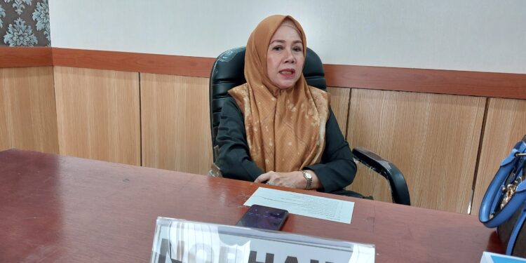 FOTO: RZL/MATAKALTENG - Anggota Komisi C DPRD Kota Palangka Raya, Norhaini.