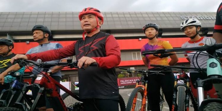 Foto: Gubernur saat memberikan keterangan terkait pelaksanaan UCI MTB Eliminator World Cup 2024.