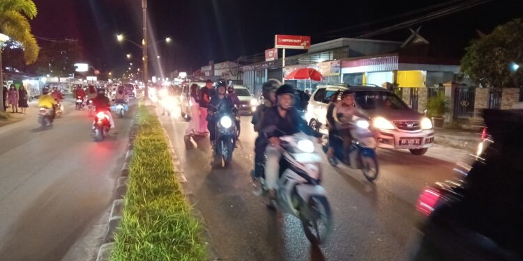 FOTO: RZL/MATAKALTENG - Kondisi lalu lintas di Jalan Temanggung Tilung, kawasan Kalteng Expo.