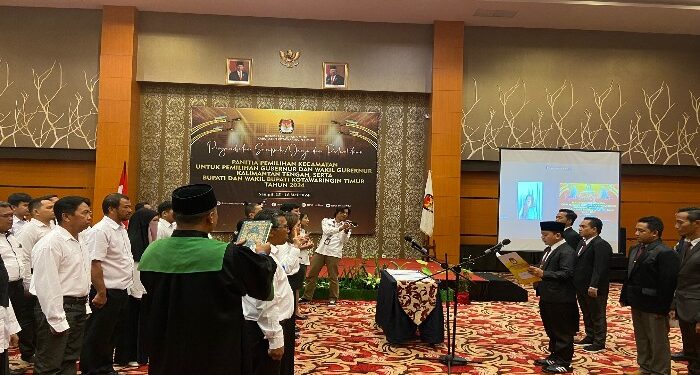 Foto: DIAN/MATA KALTENG - Pelantikan Panitia Pemilihan Kecamatan (PPK) untuk pemilihan Gubernur dan Wakil Gubernur Kalteng serta Bupati dan Wakil Bupati Kotim tahun 2024, 16 Mei 2024.