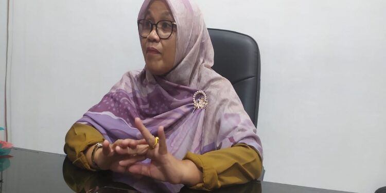 Kepala Diskan Seruyan, Halidah.