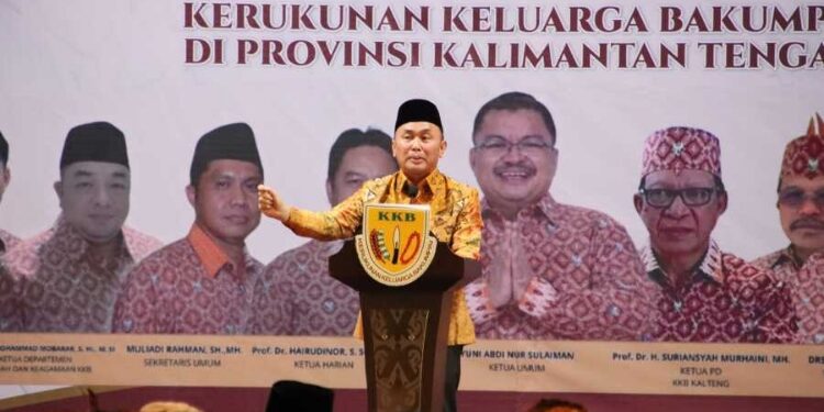 FOTO: OLIVIA/MATAKALTENG - Gubernur Kalteng, H. Sugianto Sabran saat menghadiri acara Silaturahmi Akbar Kerukunan Keluarga Bakumpai di Palangka Raya.