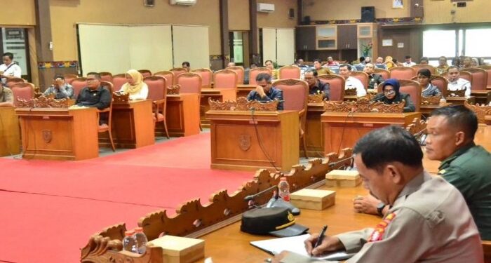 Foto: DIAN/MATA KALTENG - Rapat paripurna pemerintah daerah bersama DPRD Kotim, 27 Mei 2024.