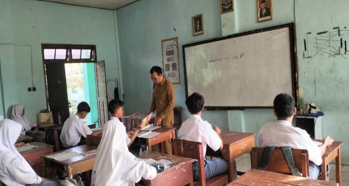 Foto: DIAN/MATA KALTENG - Proses belajar mengajar di SMAN 3 Sampit, 27 Mei 2024.