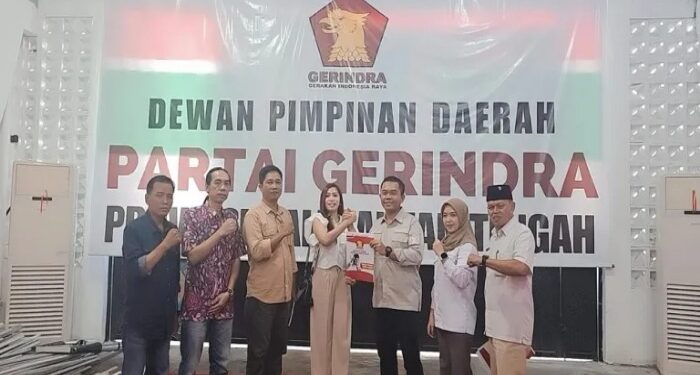 Foto: MATAKALTENG - Rahmawati Angliadi saat mengikuti uji kelayakan dan kepatuhan kelayakan (Fit and proper test) di Dewan Pimpinan Daerah (DPD) Partai Gerindra Kalimantan Tengah (Kalteng).