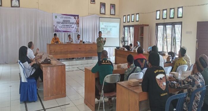 Foto : AKH/MATAKALTENG - Diskeptan Sukamara sosialisasi pengawas hewan kurban di Kecamatan Balai Riam.