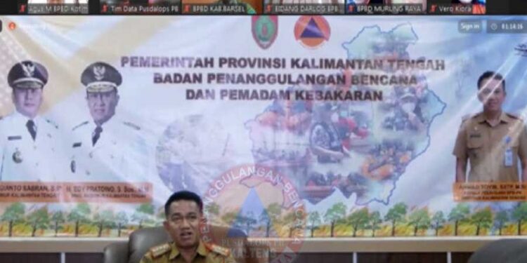 FOTO: IST/MATAKALTENG - Kalaksa BPBPK Prov. Kalteng Ahmad Toyib saat pimpin RapatPerkembangan Terkini Laporan Banjir dan Langkah-langkah Penanganan.