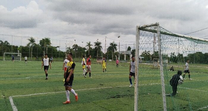 FOTO: AGUS/MATAKALTENG - Latihan anggota Polres Kotim dalam persiapan turnamen Bhayangkara cup 2024 di Polda Kalteng.