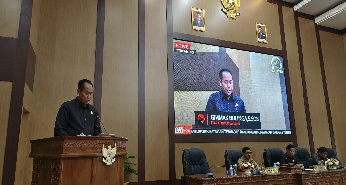 FOTO: MATAKALTENG - Fraksi PDI Perjuangan, Gimmak Bulinga.