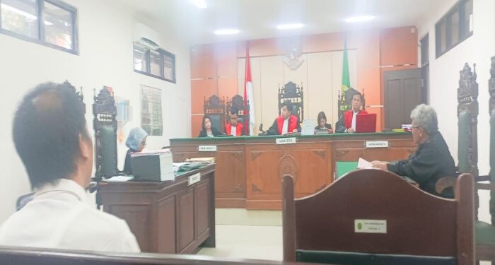 Foto: DIAN/MATA KALTENG - Persidangan kasus kematian mahasiswi kedokteran Universitas Kristen Krida Wacana di Pengadilan Negeri Sampit, 12 Juni 2024.